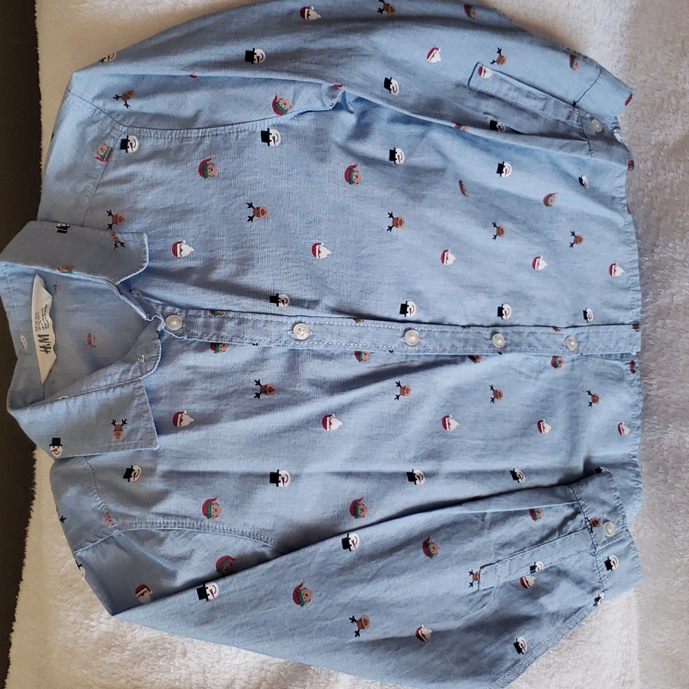 H&M boy's blue Christmas shirt size 6